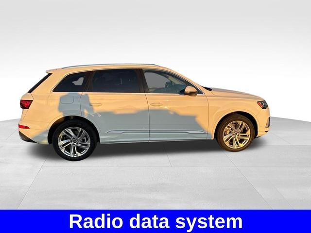 Photo of 2023 Carrara White Audi Q7