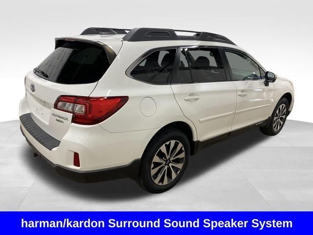 Photo of 2016 White Subaru Outback