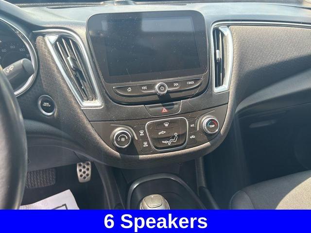 Photo of 2016 Champagne Silver Chevrolet Malibu