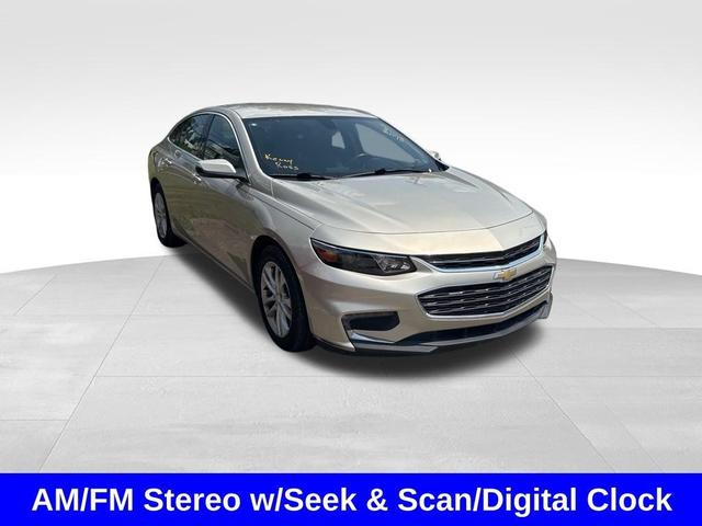 Photo of 2016 Champagne Silver Chevrolet Malibu