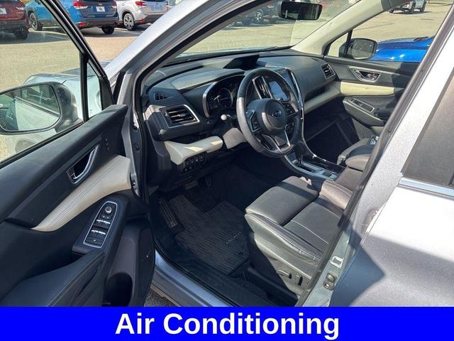 Photo of 2022 Ice Silver Metallic Subaru Ascent