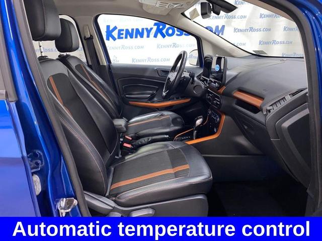 Photo of 2018 Blue Candy Metallic Tinted Clearcoat Ford EcoSport