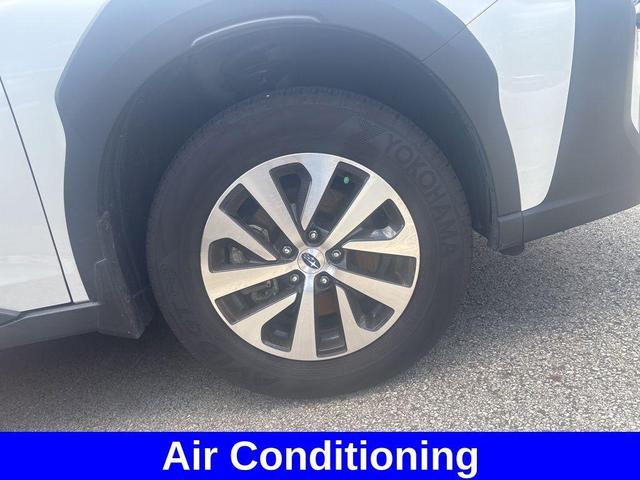 Photo of 2025 Crystal White Pearl Subaru Outback