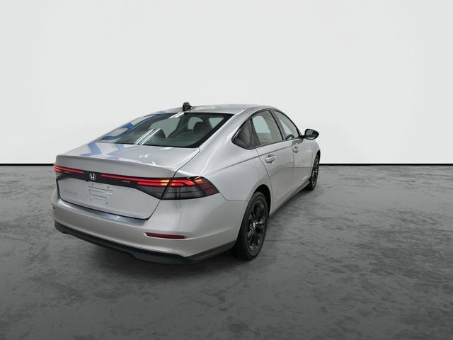 Photo of 2025 Solar Silver Metallic Honda Accord