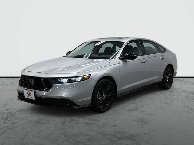 Photo of 2025 Solar Silver Metallic Honda Accord