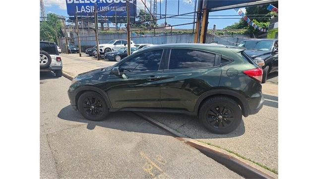 Photo of 2016 Green Honda HR-V
