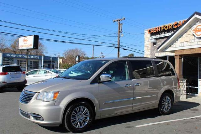 2016 Chrysler Town & Country