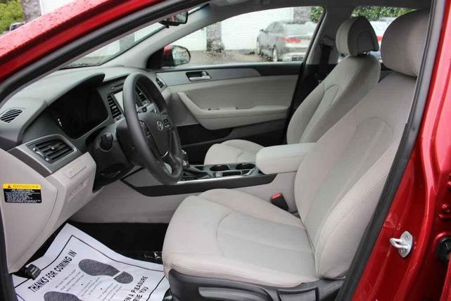 Photo of 2017 Scarlet Red Hyundai SONATA