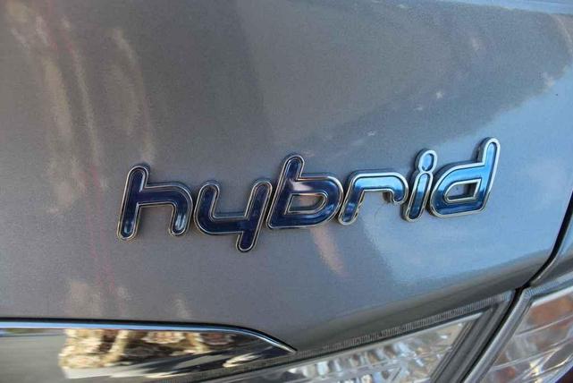 Photo of 2014 Pewter Gray Metallic Hyundai SONATA Hybrid
