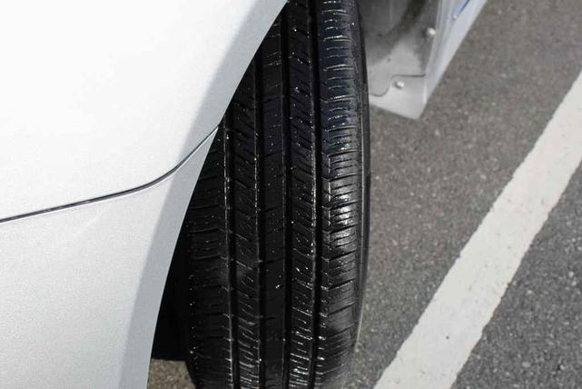 Photo of 2014 Pewter Gray Metallic Hyundai SONATA Hybrid