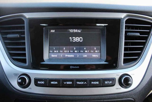 Photo of 2018 Frost White Pearl Hyundai Accent