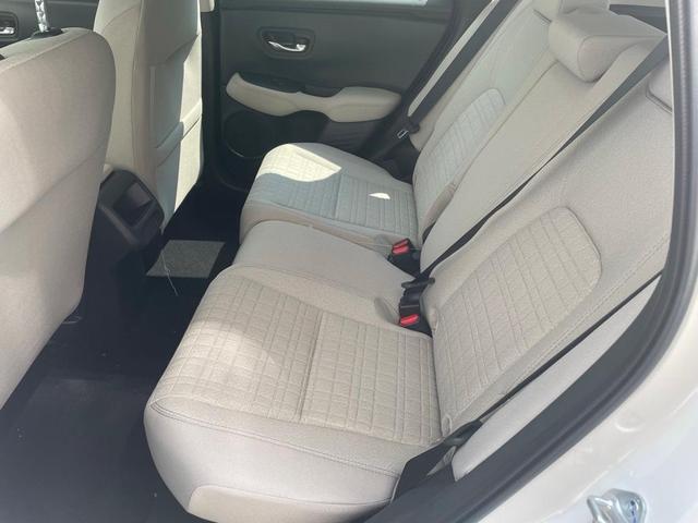Photo of 2026 Platinum White Honda HR-V