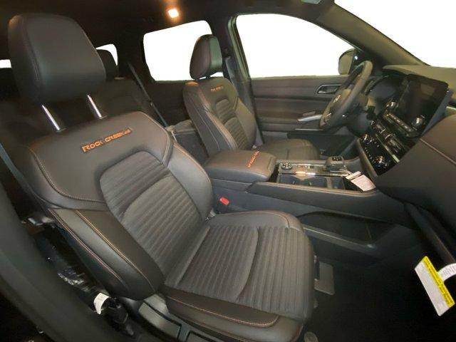 Photo of 2025 Super Black Nissan Pathfinder