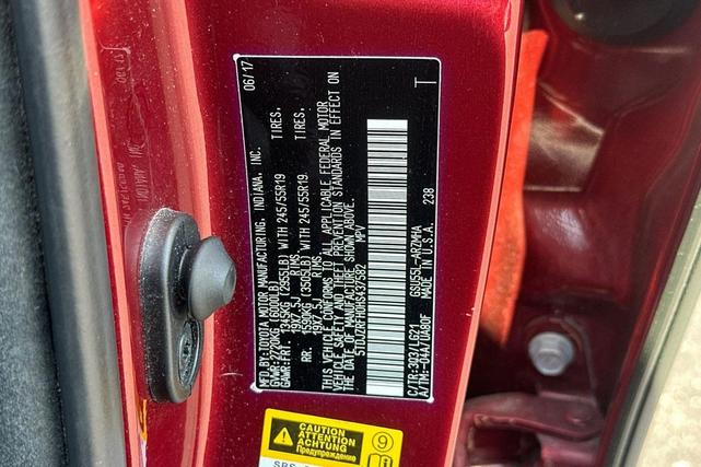 Photo of 2017 Salsa Red Pearl Toyota Highlander