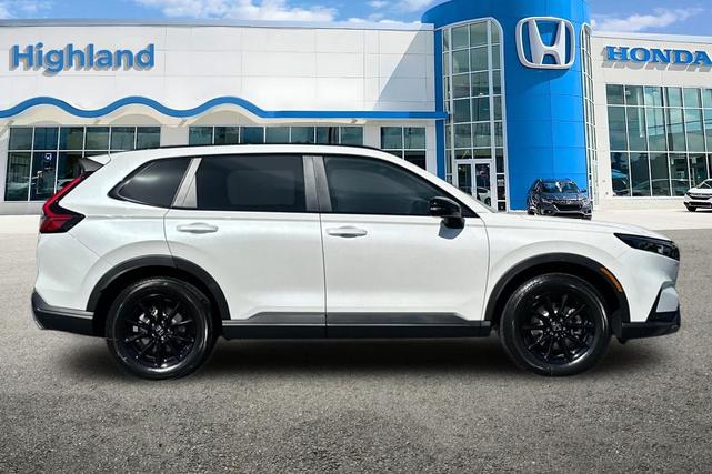 Photo of 2026 Silver Metallic Honda CR-V Hybrid