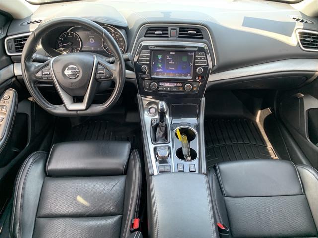 Photo of 2017 Brilliant Silver Nissan Maxima