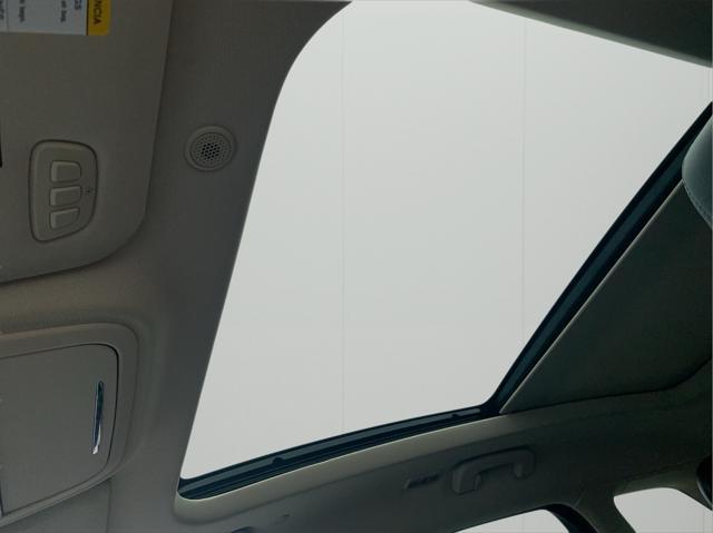 Photo of 2023 Infinite Black Metallic Clearcoat Lincoln Corsair