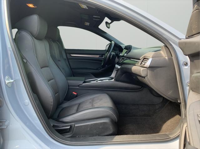 Photo of 2022 Sonic Gray Pearl Honda Accord Hybrid