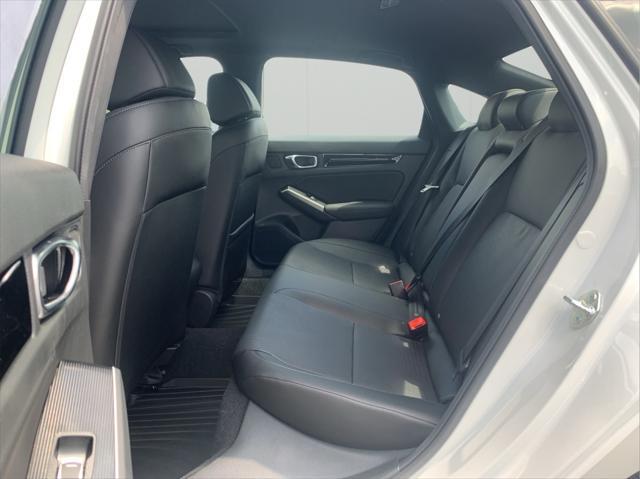 Photo of 2025 Platinum Honda Civic Hybrid