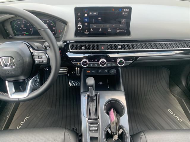 Photo of 2025 Platinum Honda Civic Hybrid