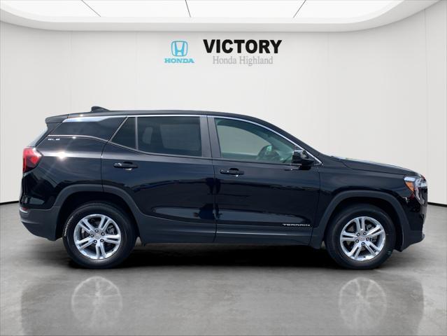 Photo of 2024 Ebony Twilight Metallic GMC Terrain