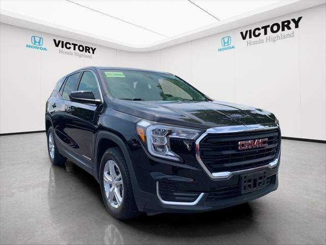 Photo of 2024 Ebony Twilight Metallic GMC Terrain