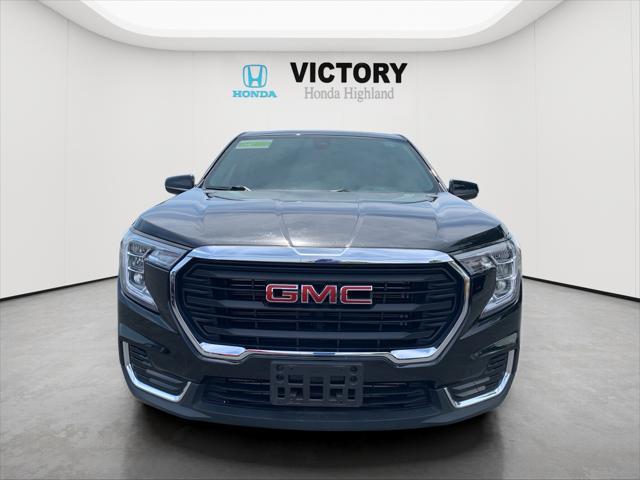 Photo of 2024 Ebony Twilight Metallic GMC Terrain
