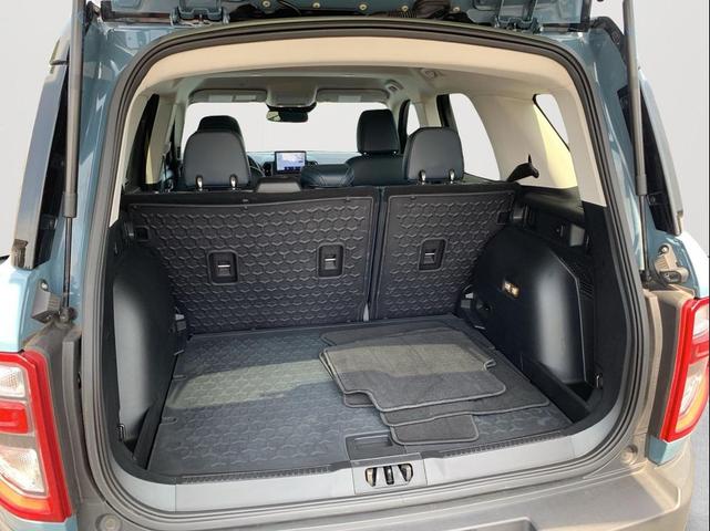 Photo of 2021 Blue Metallic Ford Bronco Sport