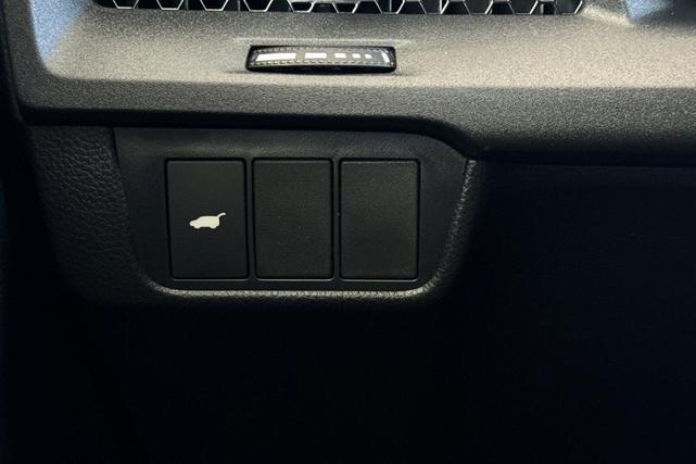 Photo of 2026 Crystal Black Pearl Honda CR-V Hybrid
