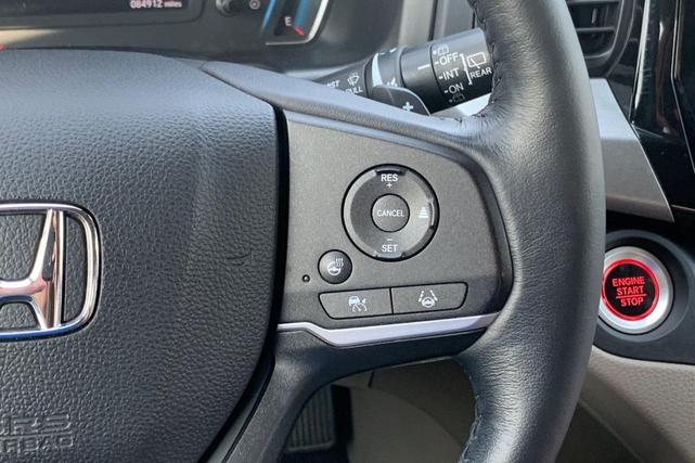 Photo of 2022 Radiant Red Metallic II Honda Odyssey