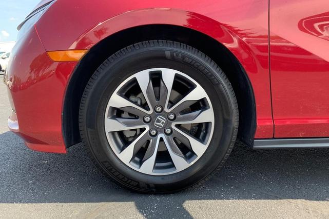 Photo of 2022 Radiant Red Metallic II Honda Odyssey