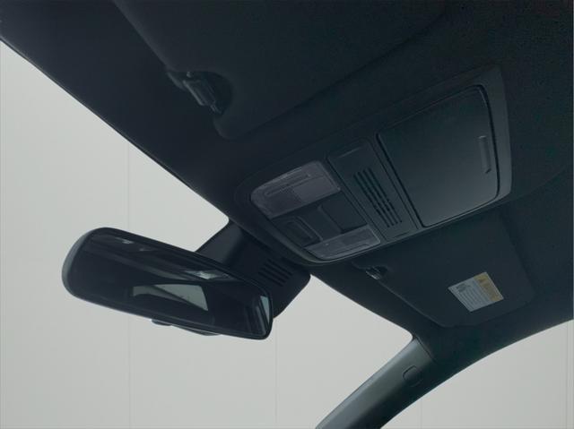 Photo of 2022 Platinum White Pearl Honda Accord