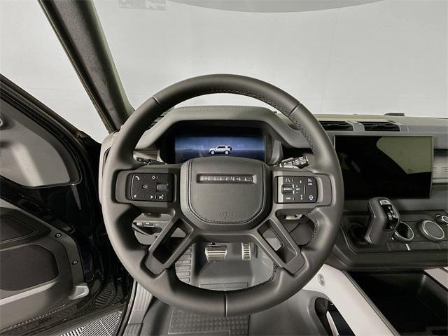 Photo of 2025 Santorini Black Land Rover Defender