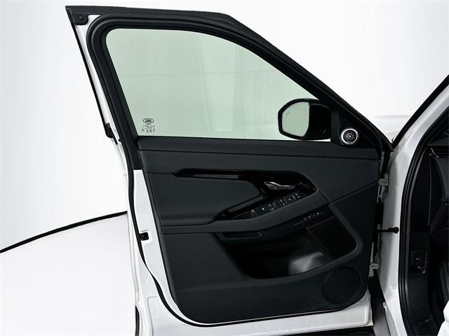 Photo of 2025 Fuji Land Rover Range Rover Evoque