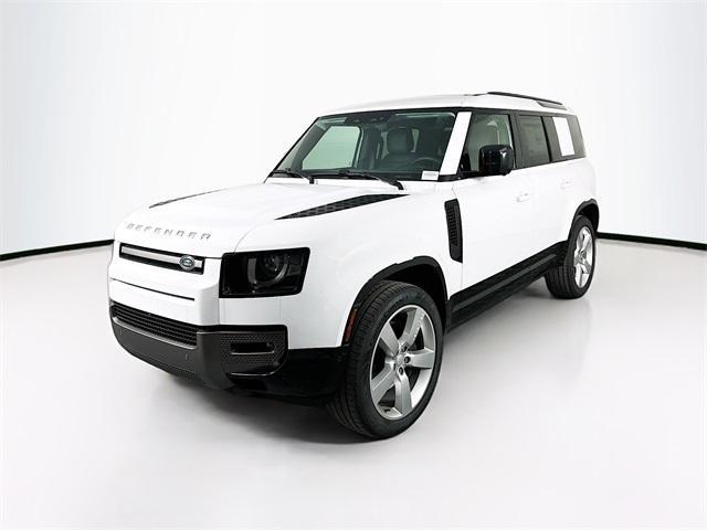 Photo of 2025 Fuji White Land Rover Defender
