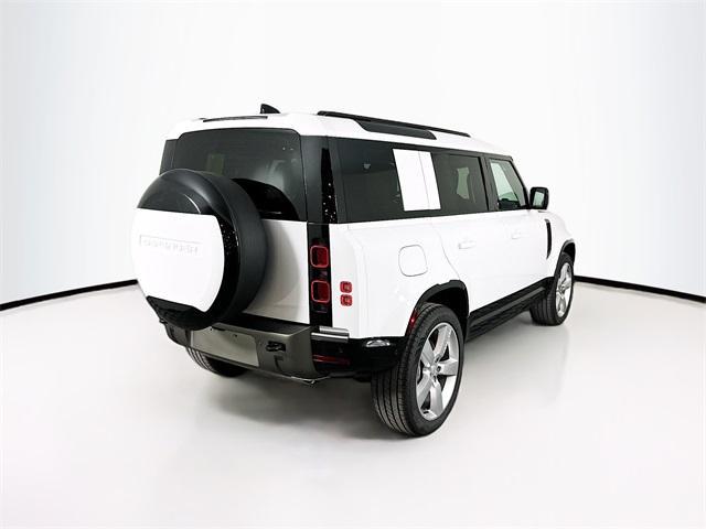 Photo of 2025 Fuji White Land Rover Defender