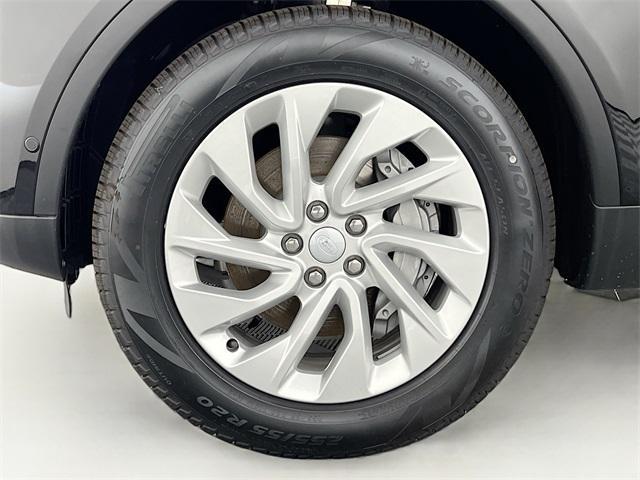 Photo of 2024 Santorini Black Land Rover Discovery