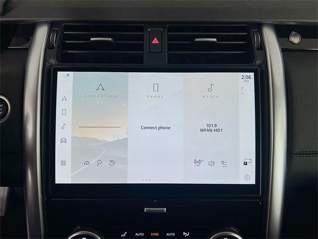 Photo of 2024 Santorini Black Land Rover Discovery