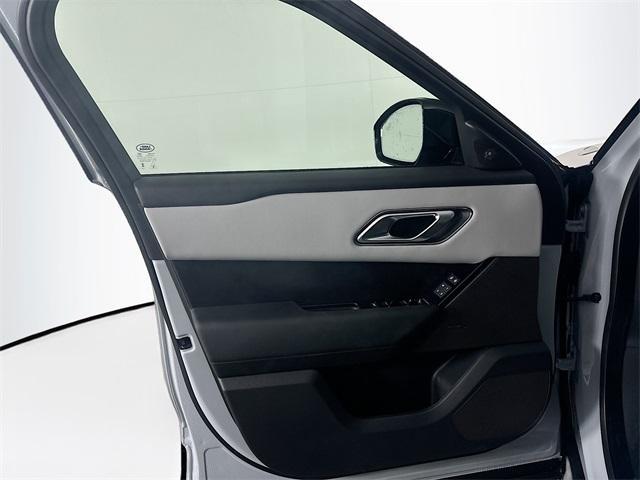 Photo of 2026 Arroios Grey Land Rover Range Rover Velar