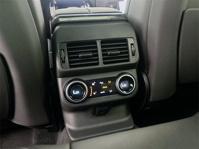 Photo of 2026 Arroios Grey Land Rover Range Rover Velar