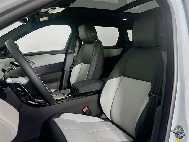 Photo of 2026 Arroios Grey Land Rover Range Rover Velar