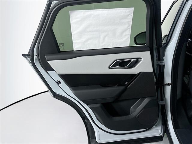 Photo of 2026 Arroios Grey Land Rover Range Rover Velar
