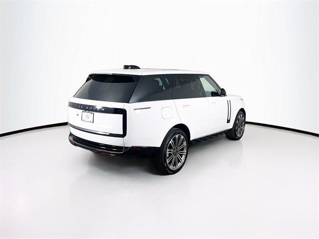 Photo of 2025 Fuji White Land Rover Range Rover