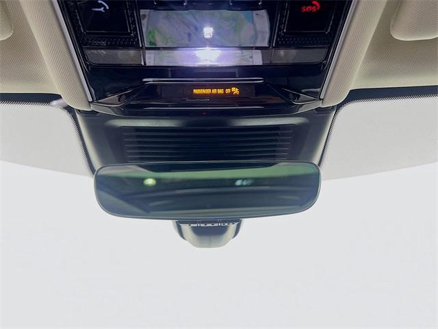 Photo of 2025 Fuji White Land Rover Range Rover
