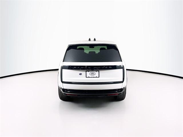 Photo of 2025 Fuji White Land Rover Range Rover