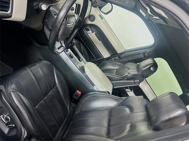 Photo of 2016 Santorini Black Land Rover Range Rover Sport