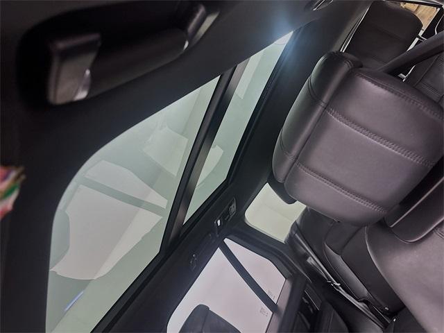 Photo of 2022 Santorini Black Land Rover Range Rover