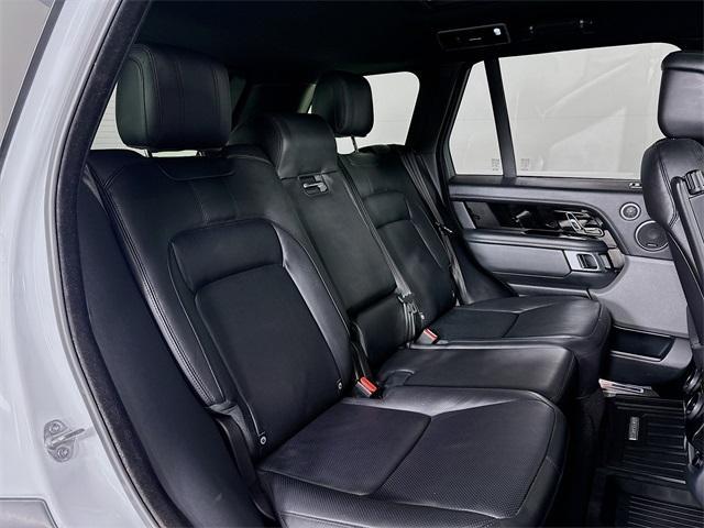 Photo of 2022 Fuji White Land Rover Range Rover
