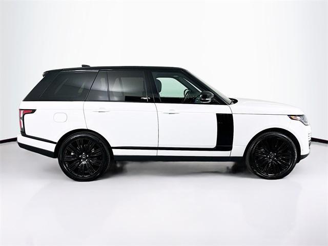 Photo of 2022 Fuji White Land Rover Range Rover