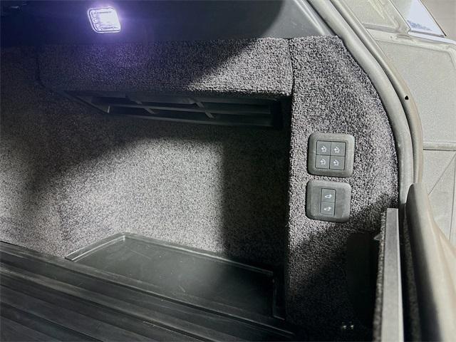 Photo of 2022 Fuji White Land Rover Range Rover